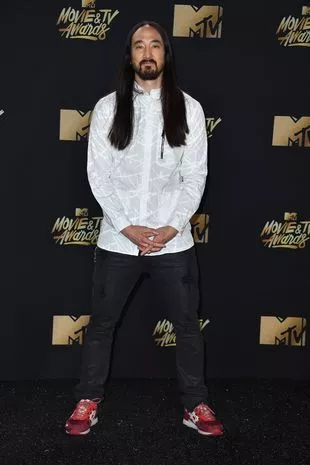 DJ Steve Aoki“不敢相信”L